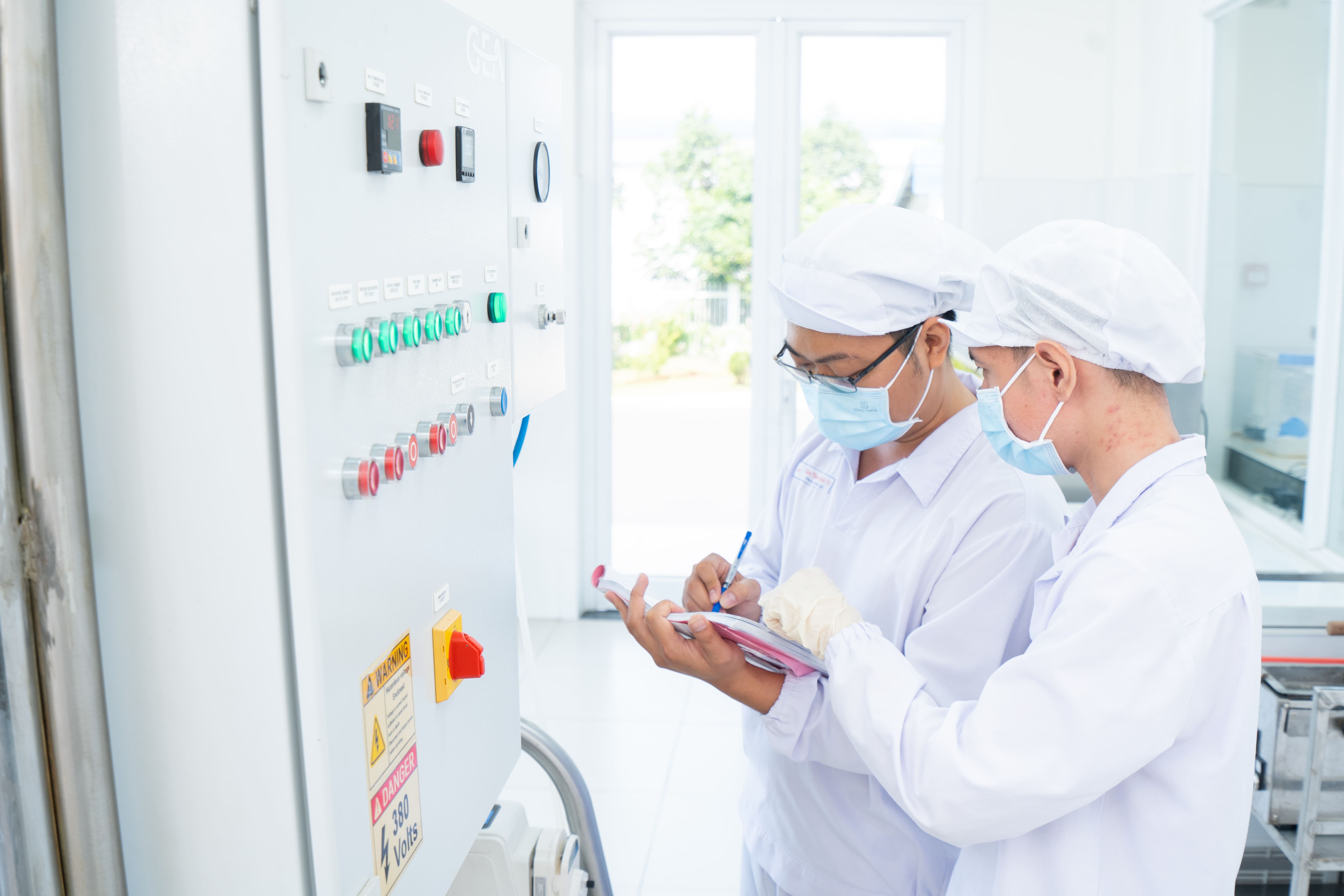 Determination total fat in non dairy creamer by gerber method